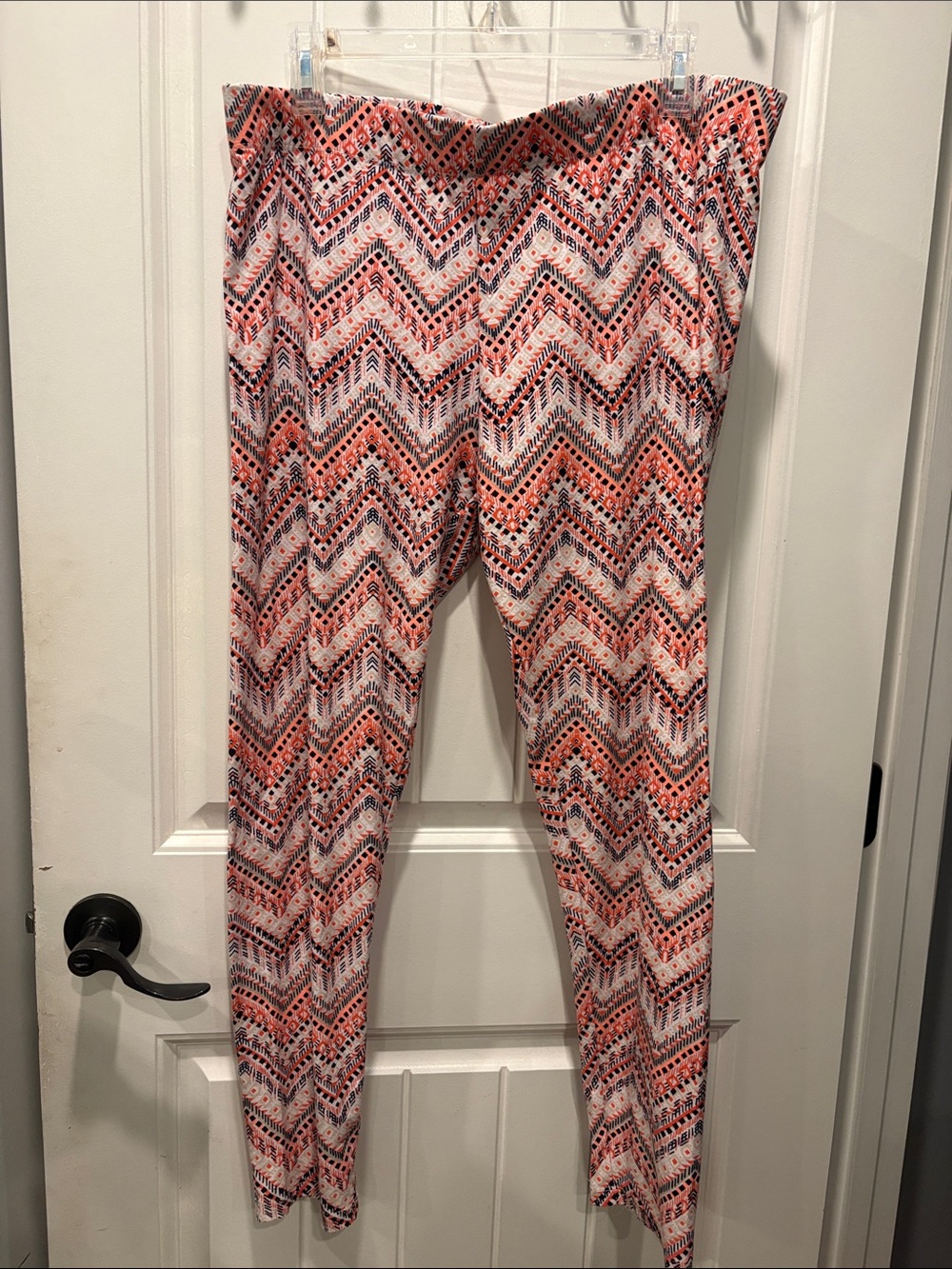 Cato Coral Multi Chevron Stretch Leggings woman’s size 18/20w